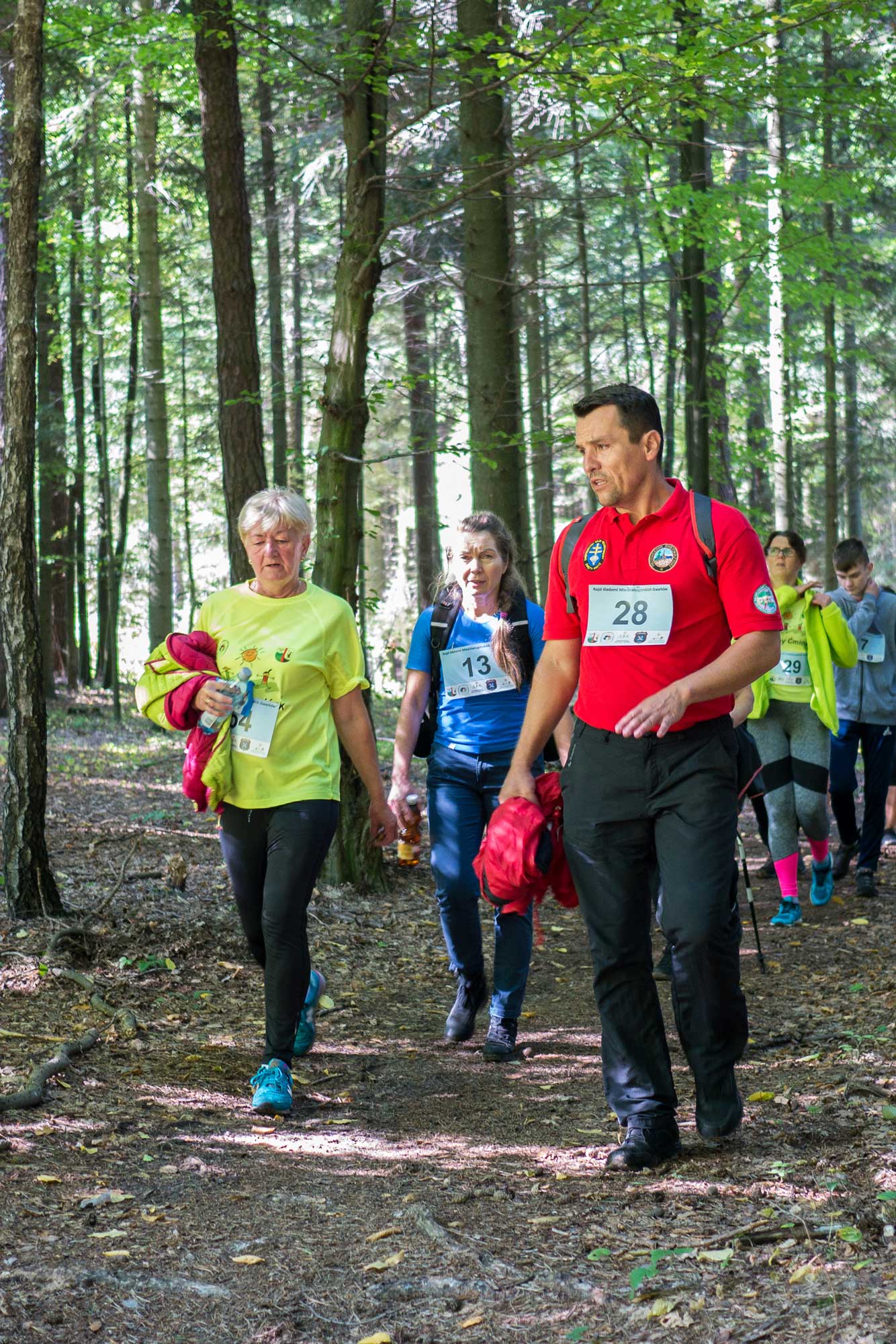 Turystyka piesza na szlakach gminy Miedziana Góra