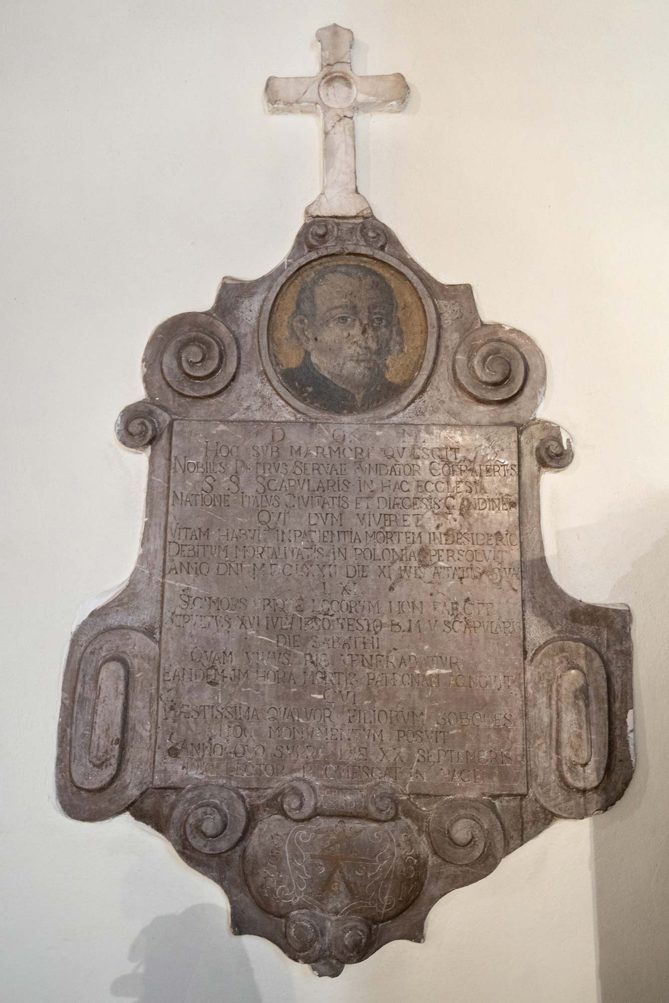 Kościół w Ćmińsku Miedziana Góra widok ogólny